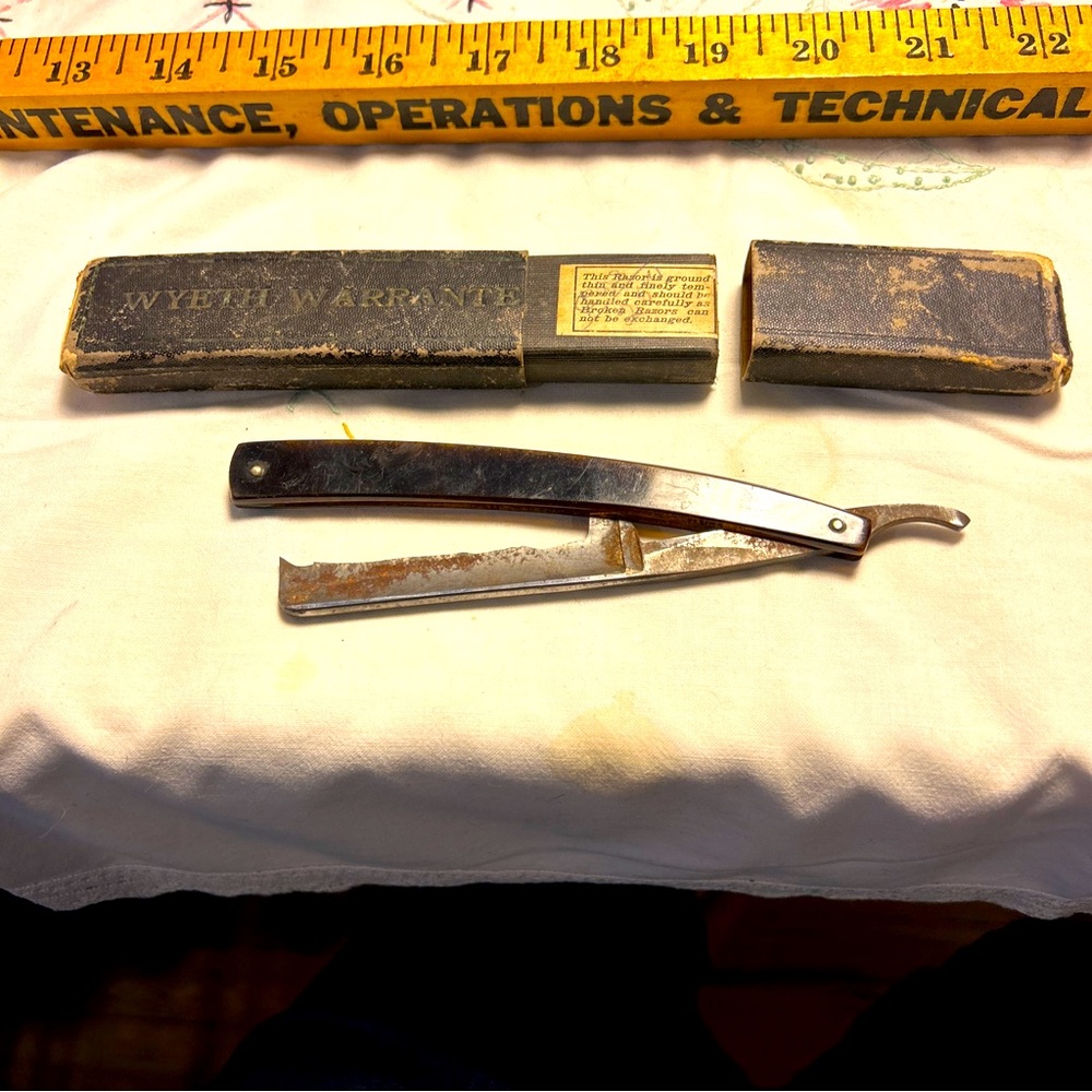 Vintage Wyeth Warranted Cutlery Straight Edge, Razor … Gem